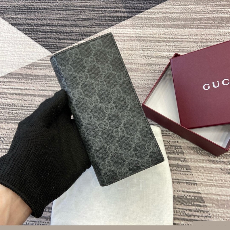 G*u*i wallets & purse